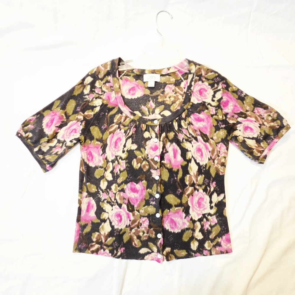 Ann Taylor 100% Wool-Floral Short Sleeved Cardigan.